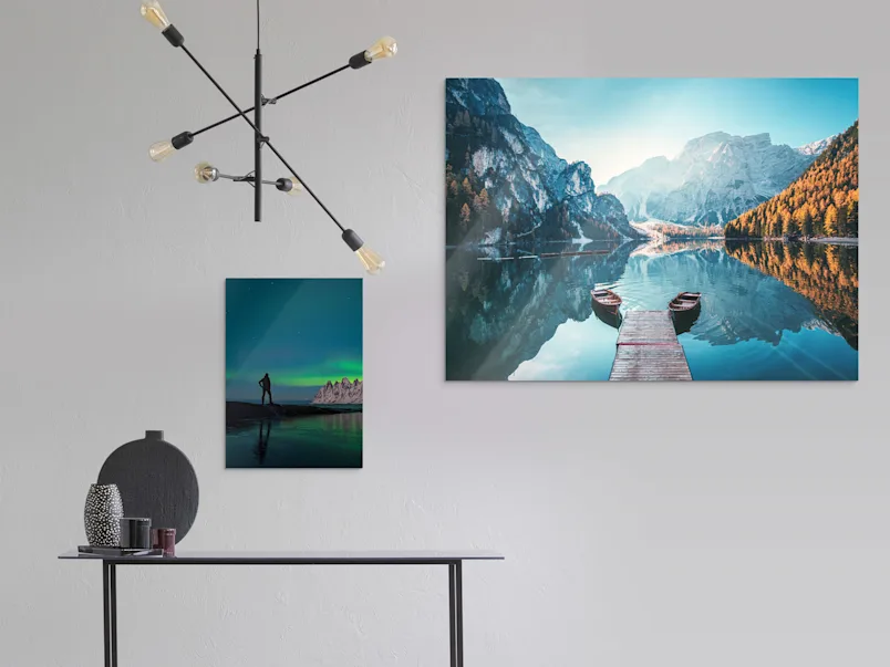 PDP | Product Selector Section | Original Photo Print Under Acrylic Glass | #3 Two landscape photos on a wall as original photo print under acrylic glass.