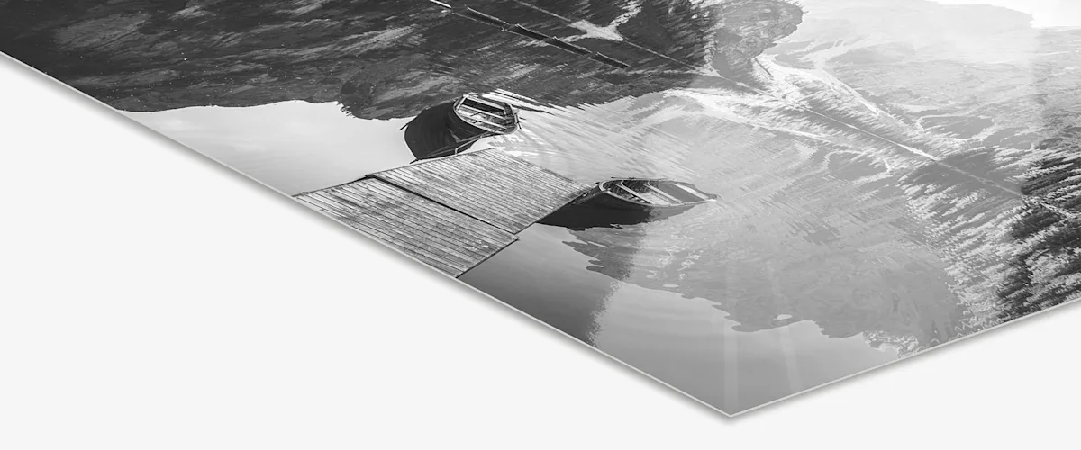 PDP | Original Photo Print Under Acrylic Glass | Image Slider Section | Slide #3 Close up of the photo paper.