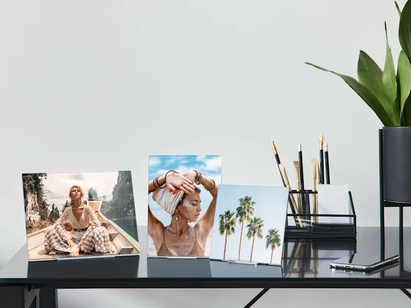 PDP | Acrylic Glass Stand | Product Selector Section | Media #3