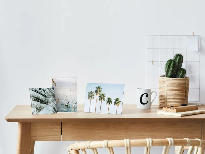 PDP | Acrylic Glass Stand | Product Selector Section | Media #4