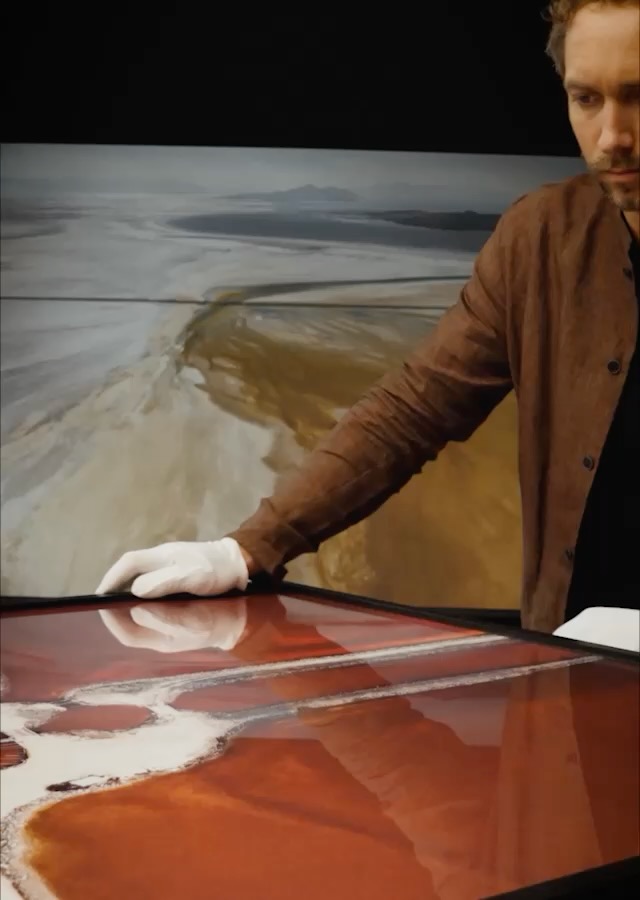 Thumbnail Tom Hegen One Moment Mobile